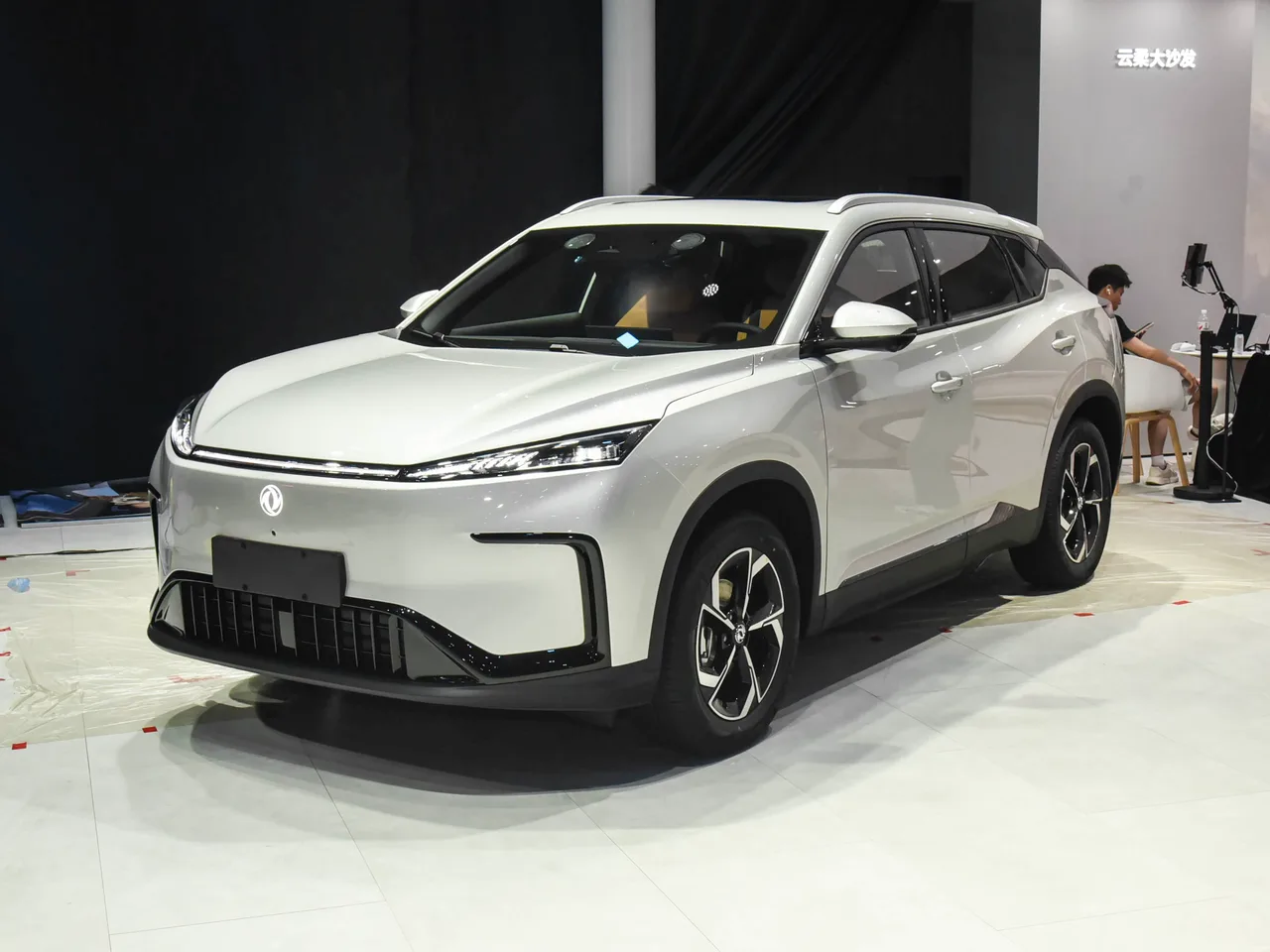 Dongfeng Aeolus Aeolus L8Y, фото 9